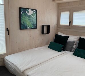 2 habitaciones, cuna de viaje, wifi gratis y ropa de cama 