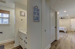House, Multiple Beds, Patio (Triple L)