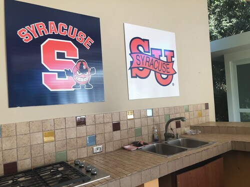 Spacious 4-bedroom house in tranquil Morovis with WiFi, Cable TV, AC rooms.