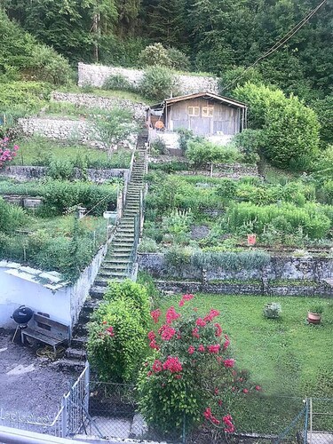 Charming little art deco apartment