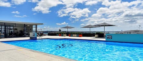 Piscina coperta, una piscina riscaldata