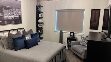 2 bedrooms, desk, iron/ironing board, free WiFi