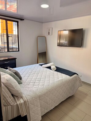 3 chambres, fer et planche à repasser, Wi-Fi gratuit