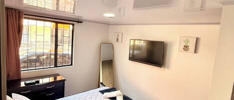 3 habitaciones, tabla de planchar con plancha y wifi gratis