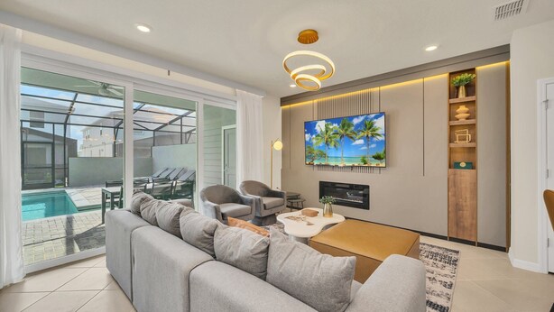 Smart TV - Mickey Slide • Avengers Room • Star Wars Game Room • Private Pool (Clermont)