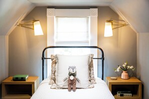 8 bedrooms, iron/ironing board, travel cot, free WiFi