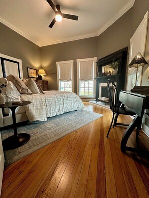 8 Schlafzimmer, Bügeleisen/Bügelbrett, Reisekinderbett, kostenloses WLAN