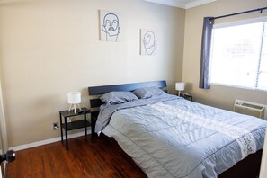 2 bedrooms, WiFi, bed sheets