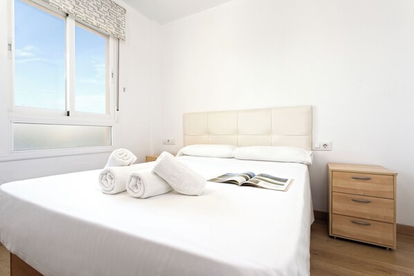 3 bedrooms, iron/ironing board, free WiFi