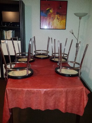 Dining - APARTMENT FOR A FAMILY OF 5 FACING THE SLOPES WITH UNOBSTRUCTED VIEW (Ax-les-Thermes)