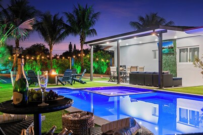 Majestic Miami Villa /Beaches /12Bds /HEATED POOL /Jacuzzi /GAME ROOM /BBQ /Wifi