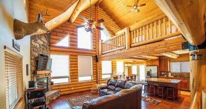 5 Bd/3.5 Bath Cabin Near Zion/Bryce/Monuments/Brianhead w/pooltable firepit BBQ