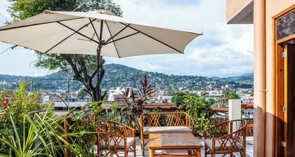 La Terraza - 2-bedroom seaside apartment in Zihuatanejo - Pueblo Magico