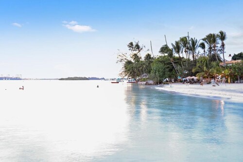 Lujoso Penthouse Frente a la Playa de Boca Chica