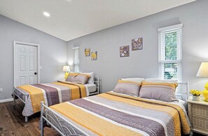 4 bedrooms, desk, iron/ironing board, travel cot