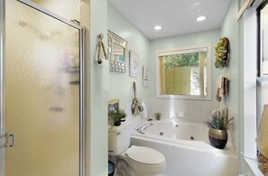 Jetted bath, towels, soap, shampoo