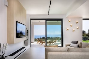 Smart TV, offices