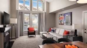 Smart TV, fireplace - Ski in/Ski Out awesome 2 bedroom condo suite for week of Sundance! (Park City)