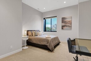 4 bedrooms, desk, iron/ironing board, travel cot