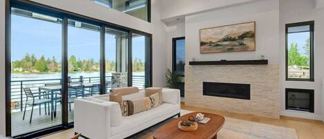 Smart-TV, Kamin, Stereoanlage, Arbeitsbereiche