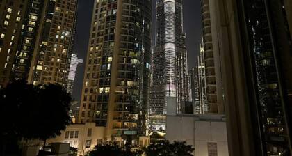 Burj Khalifa Views Cozy 1-bedroom with WiFi Fitness Room, playground,pool,Dubai