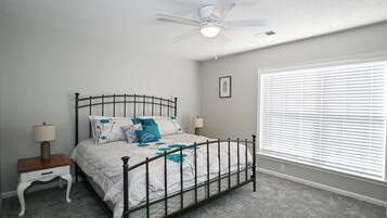 2 chambres, fer et planche à repasser, Wi-Fi, literie fournie