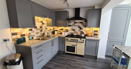 Haven Cottage, Walmer - overlooks park, close to beach & promenade