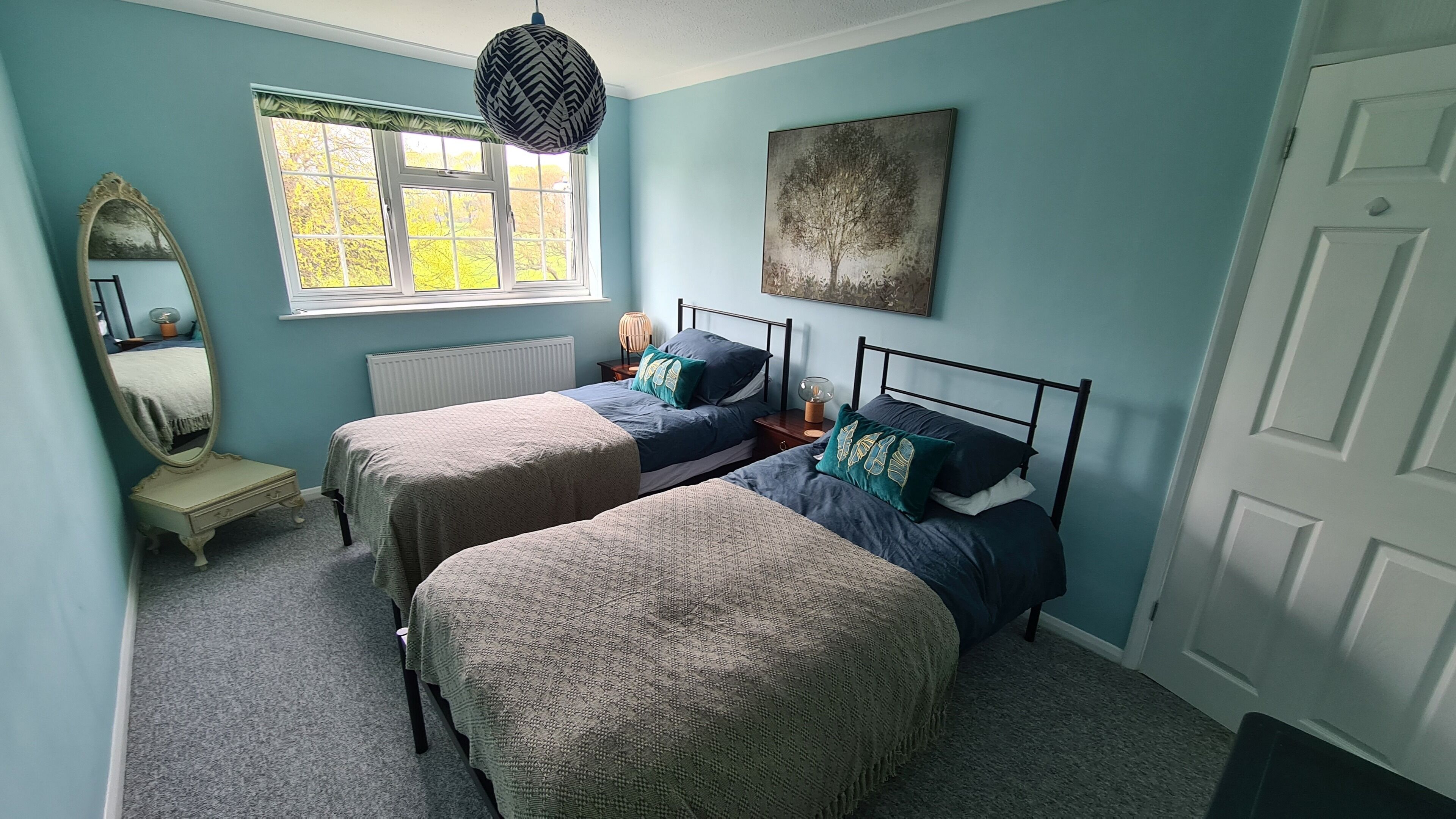 3 chambres, fer et planche à repasser, lit parapluie, Wi-Fi gratuit