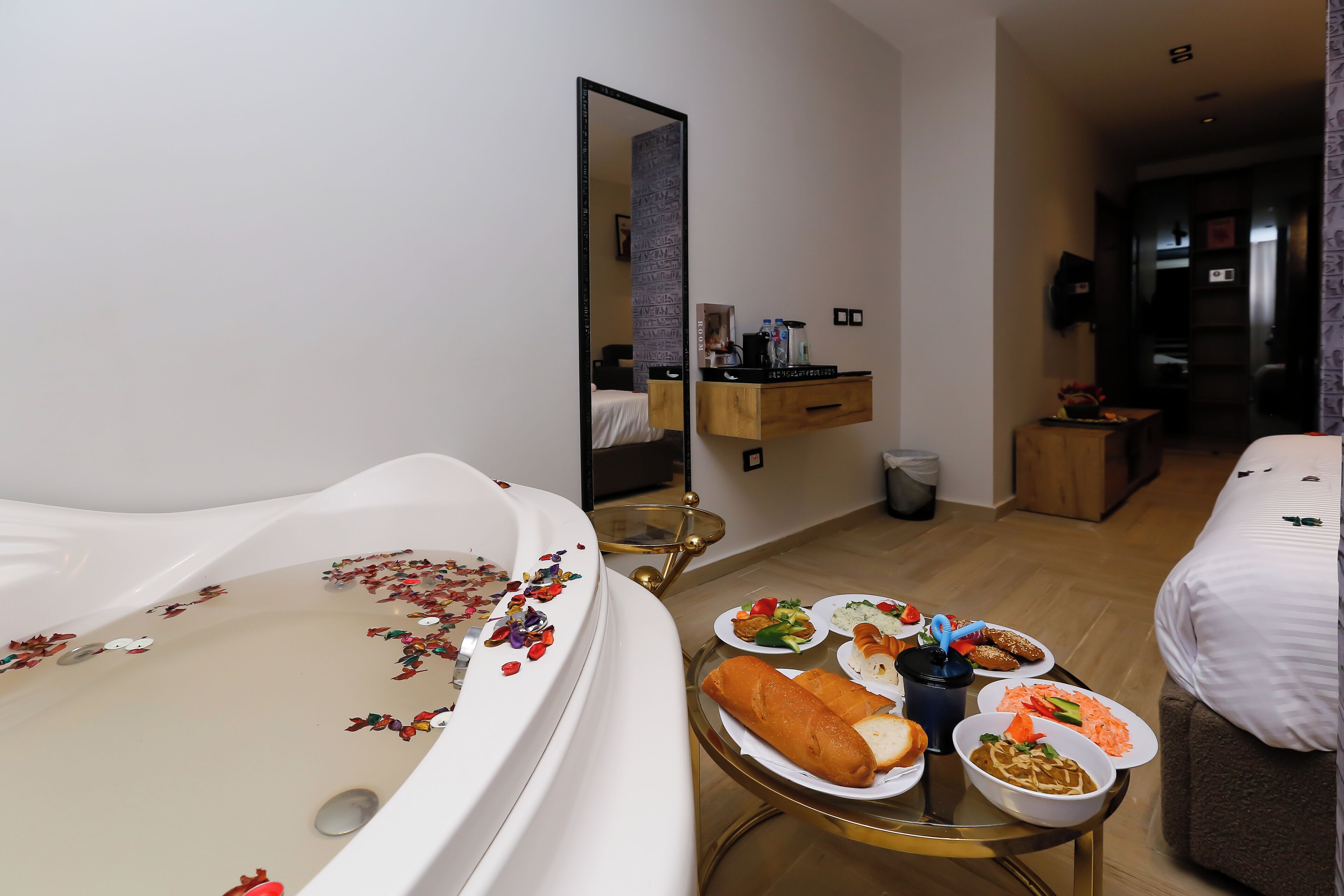 Private spa tub