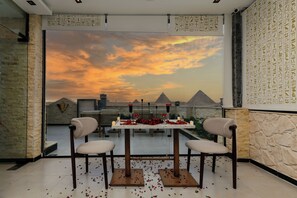 Restaurant - Rixosstower Pyramids View (Giza)