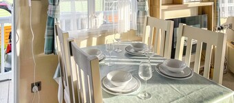 3 bedroom accommodation in Lancaster