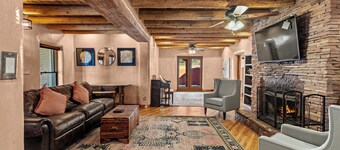 Family Friendly 6-bedroom Compound