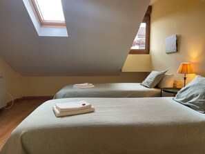 3 Schlafzimmer, Bügeleisen/Bügelbrett, Reisekinderbett, kostenloses WLAN