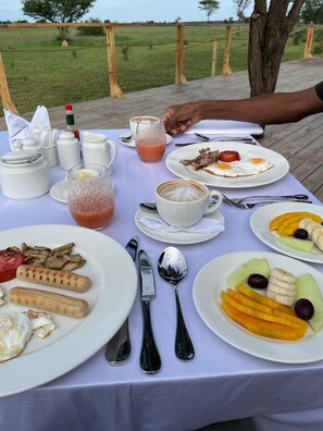 Petit déjeuner buffet compris tous les jours