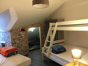 2 bedrooms, iron/ironing board