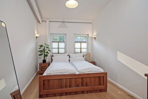 5 dormitoris, escriptori, un bressol de viatge i wifi gratuïta 