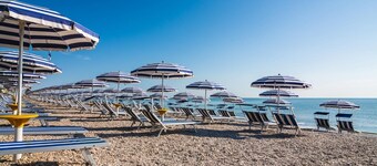 ClaEli Holiday House 