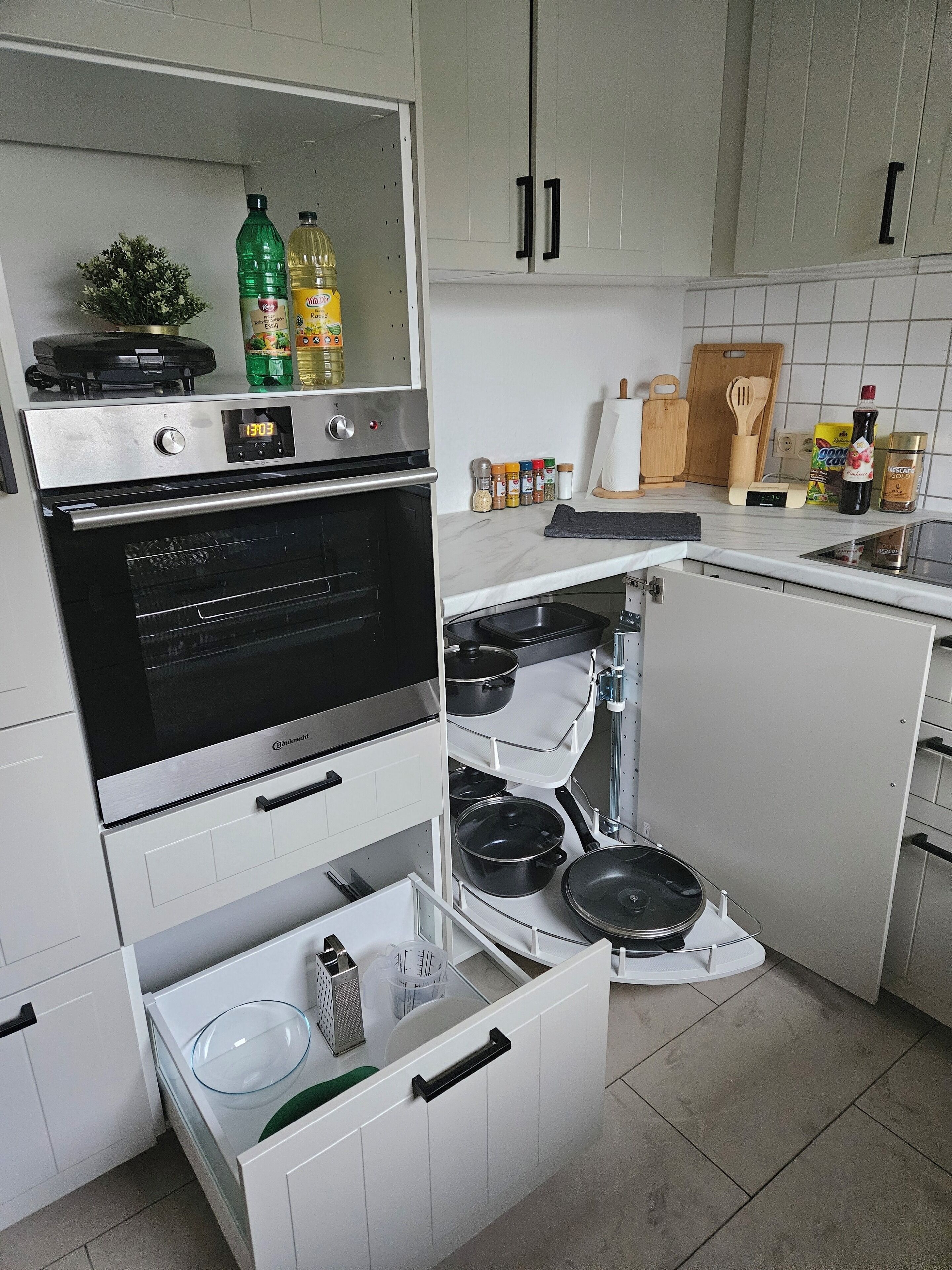 Kühlschrank, Ofen, Herdplatte, Geschirrspüler