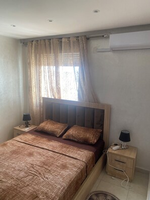2 bedrooms, bed sheets - F3 comfortable residence 2 minutes from boulevard Melinium  (Oran)