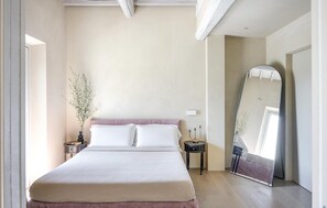 3 chambres, fer et planche à repasser, lit parapluie, Wi-Fi gratuit