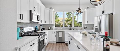 Fridge, microwave, oven, dishwasher