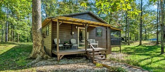 Cozy 2-bedroom cabin in charming Wellington with Hot tub