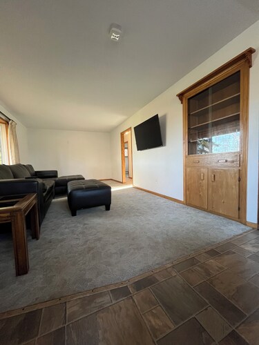 Private Lakeside Escape on Devils Lake 