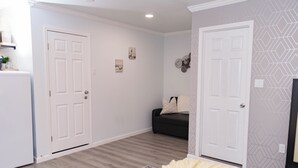 Interior - Spacious Studio Retreat (Phoenix)