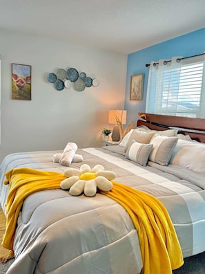 5 habitaciones, tabla de planchar con plancha, wifi y ropa de cama