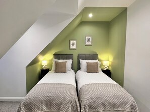 2 Schlafzimmer, Bügeleisen/Bügelbrett, WLAN, Bettwäsche