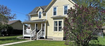 Charming Canton Getaway: 25 mins from Sioux Falls!