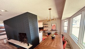 Dining - Beautiful, relaxing lake home. (Oshkosh)