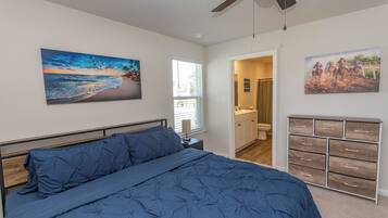 3 bedrooms, desk, iron/ironing board, WiFi