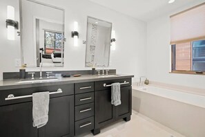 Toallas, jabón, papel de baño